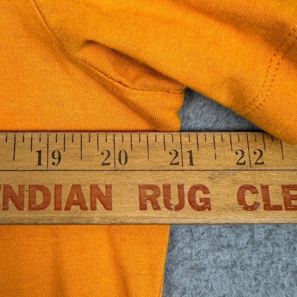 Nike T-Shirt Mens Medium Orange Futura‎ Logo Graphic Tee Crew Neck Short Sleeve - Picture 6 of 8